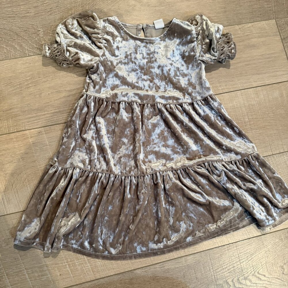 BABY GAP GIRLS TAN VELVET DRESS SHORT SLEEVE 4 YEARS